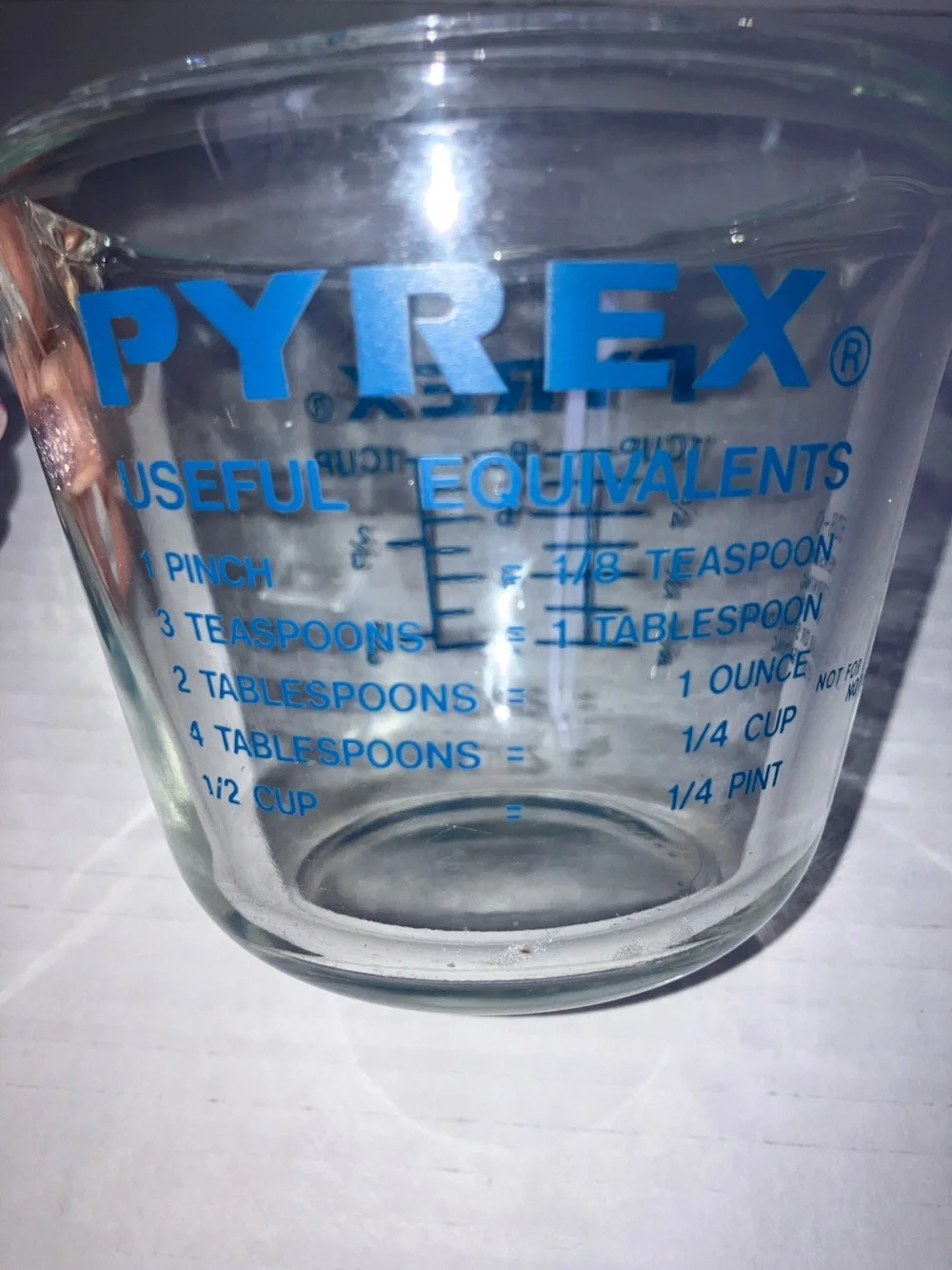Vintage PYREX Glass Measuring‎ Cup with Blue Markings Patent Pending Model 80’s
